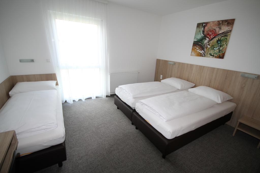 Bernstein-Motel Marchegg Zewnętrze zdjęcie